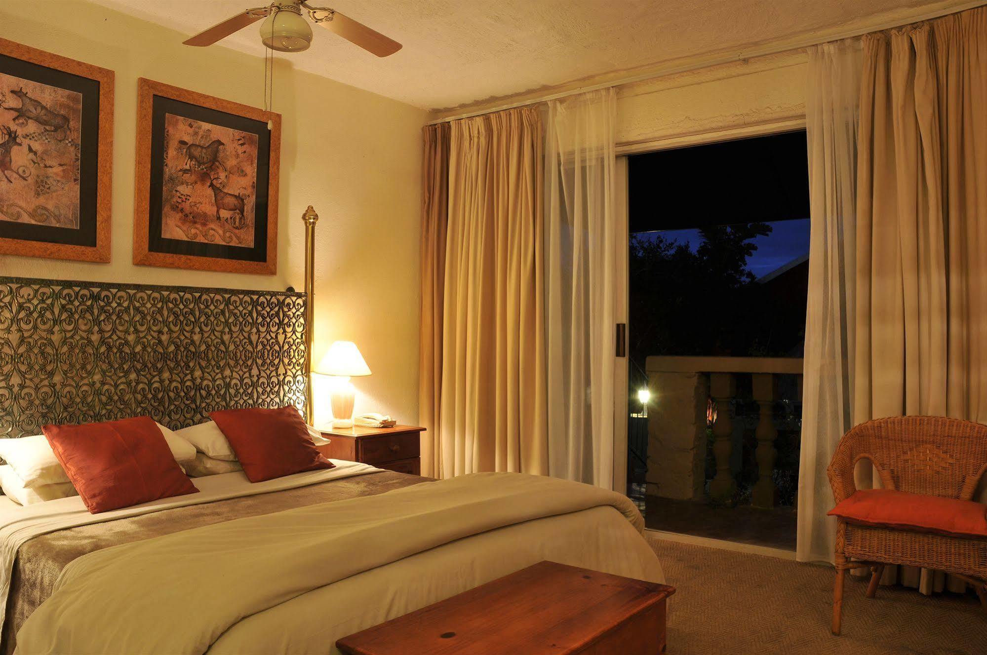 Sunset Manor Bed & Breakfast Mbombela Exterior foto